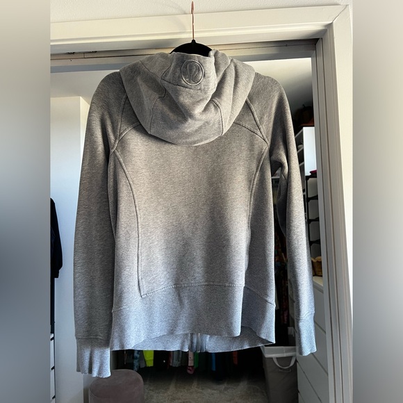 Lululemon Scuba Hoodie in Medium Grey - Size 6 - Picture 4 of 6